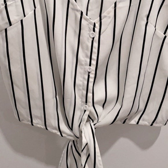 Striped tie top - Picture 3 of 4